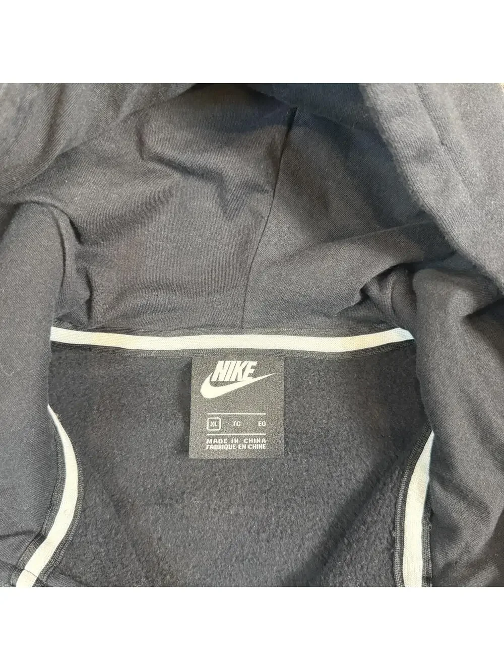 Nike Air black & gray zip-up hoodie with gray sleeves, Kids XL